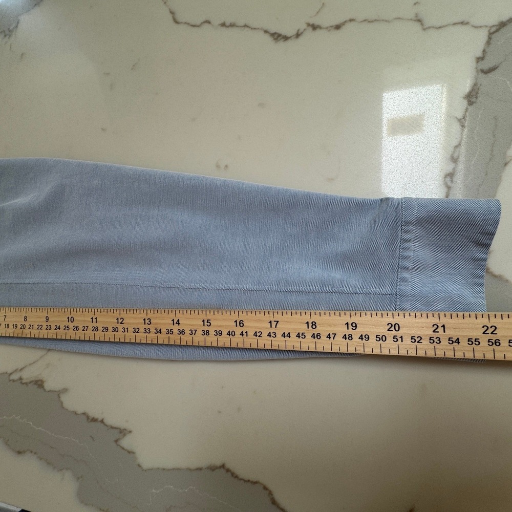 Lululemon Commission Button up Shirt XL Blue Knit One Pocket Stretch Long Sleeve - Picture 6 of 9
